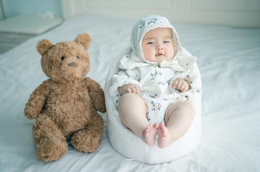许昌宝宝吃不饱母乳的症状
